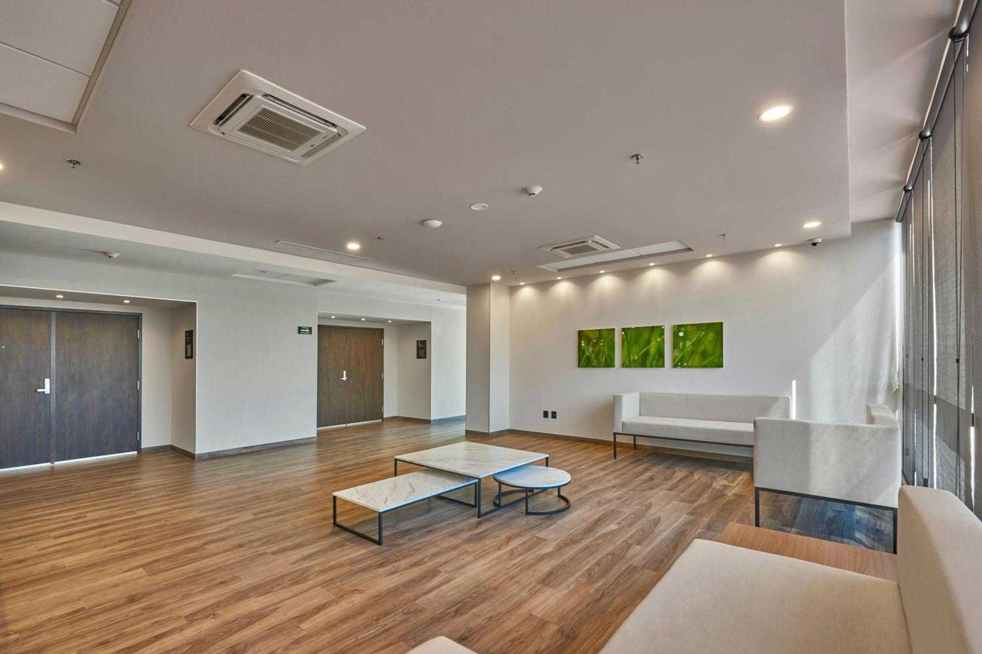 Hotel Express By Marriott 4*